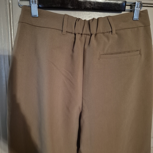 Old Navy Ladies Tan Slacks - Picture 5 of 10